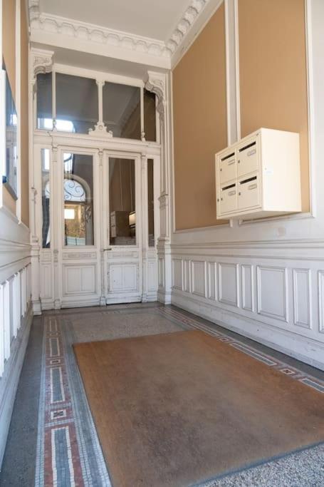 Grand Appartement Mulhouse Eksteriør bilde